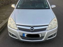 Usado 2009 Opel Astra Sedan | € 7.000