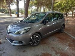 Cinzento Usado 2016 Renault Grand Scénic IV Monovolume | € 12.000 (Super Preço)
