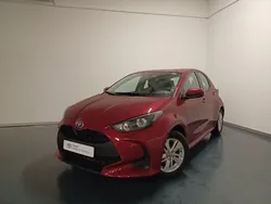 Vermelho tokyo metalizado Usado 2021 Toyota Yaris Comfort Citadino | € 16.750 (Preço justo)