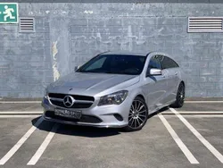 Cinzento Usado 2017 Mercedes CLA180 Shooting Brake Carrinha | € 17.990 (Preço justo)