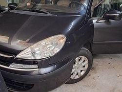 Usado 2004 Peugeot 807 Monovolume | € 5.000
