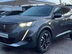 Cinzento Usado 2021 Peugeot 2008 SUV | € 18.990 (Preço justo)