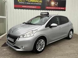 Cinzento Usado 2014 Peugeot 208 Citadino | € 7.500 (Bom preço)