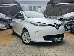 Branco Usado 2018 Renault Zoe Life Citadino | € 11.900 (Preço justo)