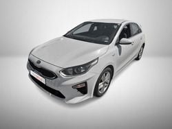 Branco Usado 2021 Kia Ceed Urban Citadino | € 13.490 (Preço justo)