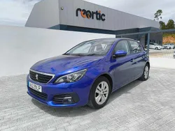 Azul Usado 2018 Peugeot 308 Active Citadino | € 16.150 (Preço justo)