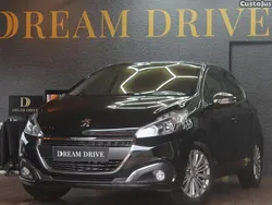 Preto Usado 2019 Peugeot 208 Allure Citadino | € 9.999 (Bom preço)