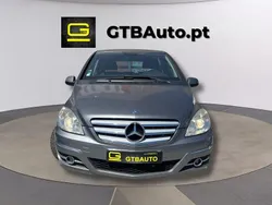 Cinza Usado 2010 Mercedes B160 Monovolume | € 8.900