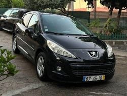 Usado 2010 Peugeot 207 Sport Sedan | € 3.500 (Bom preço)