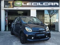 Preto Usado 2021 Smart ForFour Electric Drive Passion | € 14.800 (Preço justo)