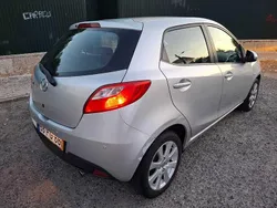 Usado 2008 Mazda 2 Exclusive Sedan | € 3.500