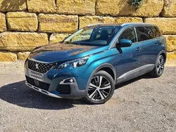 Verde Usado 2018 Peugeot 5008 Allure Monovolume | € 23.500 (Preço elevado)