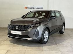 Cinzento Usado 2023 Peugeot 5008 Active Monovolume | € 33.500 (Preço justo)