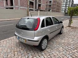 Usado 2005 Opel Corsa Sedan | € 3.500 (Caro)