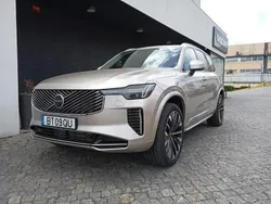 Cinzento Usado 2025 Volvo XC90 Plus SUV | € 85.900 (Preço justo)