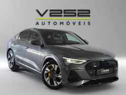 Cinzento Usado 2020 Audi e-tron SUV | € 36.950 (Preço justo)