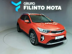 Vermelho Usado 2024 Kia Stonic SUV | € 18.190 (Preço justo)