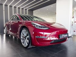 Vermelho Usado 2019 Tesla Model 3 Sedan | € 29.800