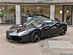 Preto Usado 2018 Ferrari 488 Coupé | € 275.000