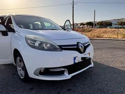 Usado 2014 Renault Grand Scénic III Monovolume | € 5.999