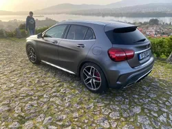 Cinzento Usado 2017 Mercedes GLA45 AMG AMG SUV | € 32.850