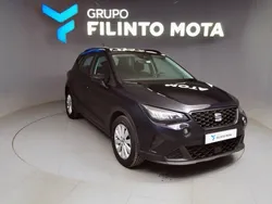 Cinzento Usado 2023 Seat Arona Style SUV | € 15.600 (Bom preço)