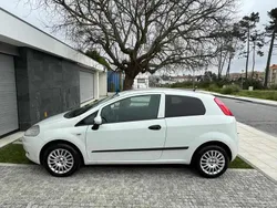 Branco Usado 2011 Fiat Punto Citadino | € 4.800 (Preço justo)