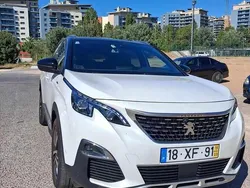 Branco Usado 2019 Peugeot 3008 Citadino | € 22.500 (Caro)