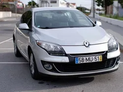 Cinzento Usado 2012 Renault Mégane III Citadino | € 6.400 (Bom preço)