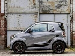 Preto Usado 2023 Smart ForTwo Electric Drive Passion Coupé | € 21.900