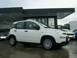 Branco (metalizado) Usado 2022 Fiat Panda Citadino | € 16.950 (Preço elevado)