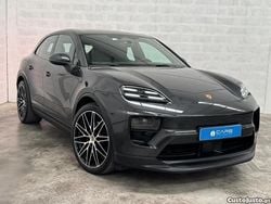 Cinza Usado 2024 Porsche Macan 4 Electric SUV | € 89.900
