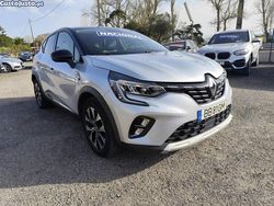 Cinza Usado 2023 Renault Captur Techno SUV | € 16.900 (Preço justo)