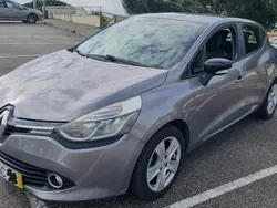 Cinzento Usado 2015 Renault Clio IV Citadino | € 8.500 (Super Preço)