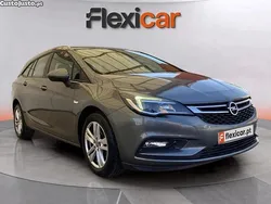 Castanho Usado 2018 Opel Astra Edition Carrinha | € 11.490 (Preço justo)