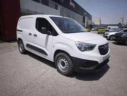 Branco Usado 2024 Opel Combo-e Life Sedan | € 24.990
