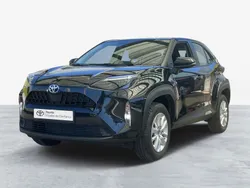 Preto (pintura metalizada) Usado 2024 Toyota Yaris Comfort Sedan | € 26.750 (Preço elevado)