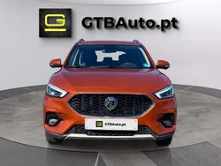 Laranja Usado 2022 MG ZS Comfort Sedan | € 19.499 (Preço elevado)
