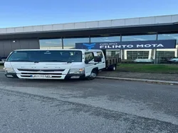 Branco Usado 2021 Mitsubishi Canter Sedan | € 39.990 (Preço justo)