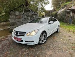 Branco Usado 2009 Mercedes E250 Coupé | € 16.990 (Preço elevado)