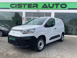 Branco Usado 2023 Fiat Doblò Monovolume | € 18.450 (Preço justo)