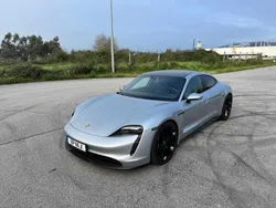 Cinzento Usado 2021 Porsche Taycan Sedan | € 63.990 (Preço justo)