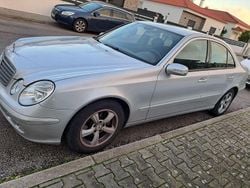 Usado 2005 Mercedes E220 Sedan | € 6.000 (Bom preço)