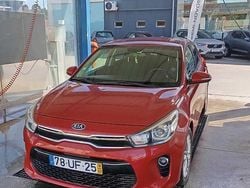 Usado 2018 Kia Rio Sedan | € 10.000 (Bom preço)