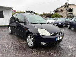 Azul Usado 2003 Ford Fiesta Studio Citadino | € 3.500 (Preço justo)