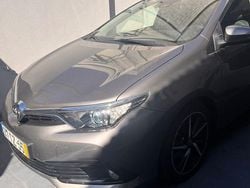 Usado 2017 Toyota Auris Active Sedan | € 14.000 (Bom preço)