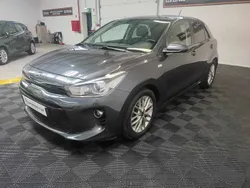 Cinzento Usado 2017 Kia Rio | € 14.300 (Preço elevado)