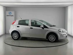 Cinzento Usado 2017 Fiat Punto Citadino | € 10.990 (Caro)