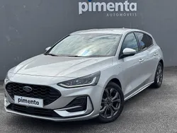 Cinza Usado 2023 Ford Focus ST-Line | € 21.850 (Preço justo)