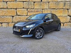 Preto Usado 2023 Peugeot e-208 Allure Citadino | € 20.500 (Preço justo)